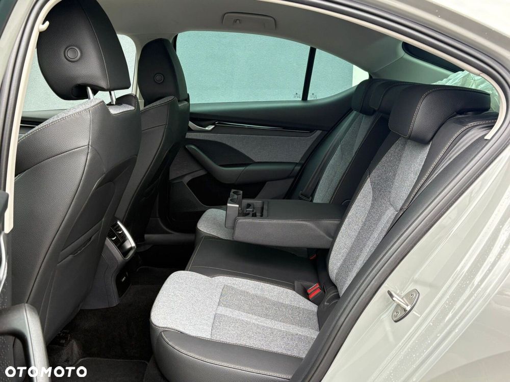 Skoda Octavia 1.5 TSI mHEV Edition 130 Selection DSG - 16