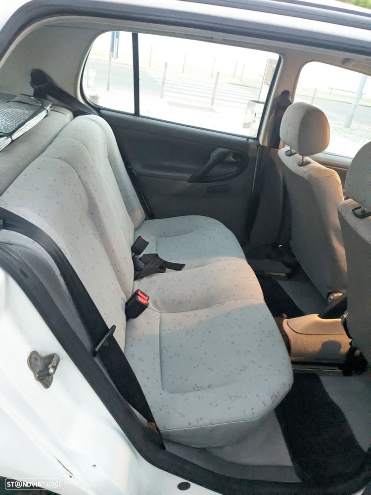 VW Polo 1.0 Fox - 10