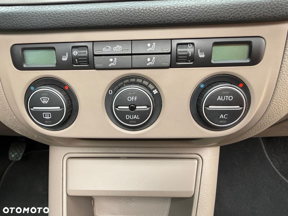 Volkswagen Tiguan - 15