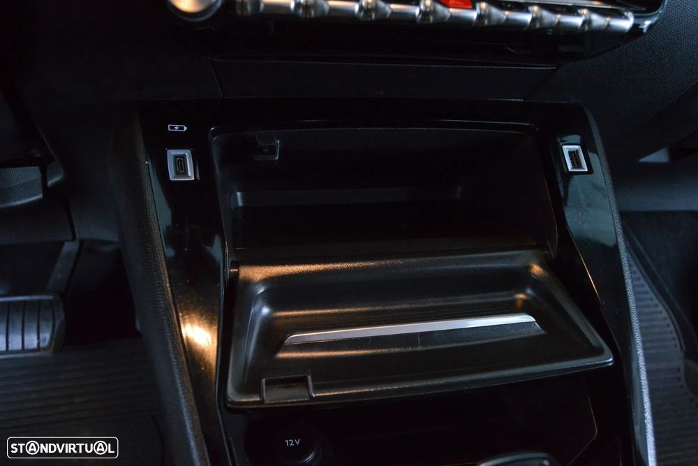 Peugeot e-208 50 kWh Allure Pack - 42