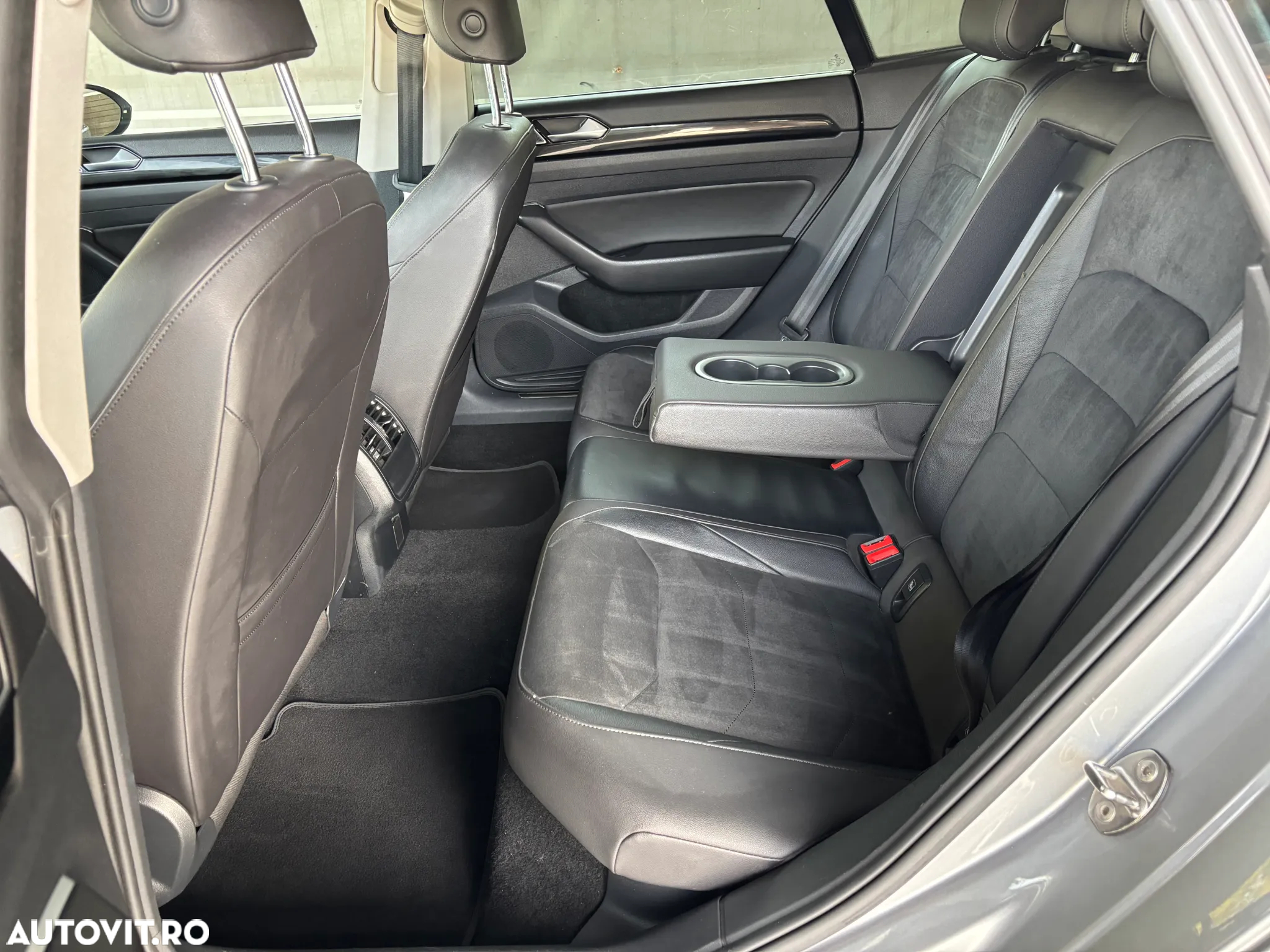 Volkswagen ARTEON 2.0 TDI DSG 4Motion Elegance - 39