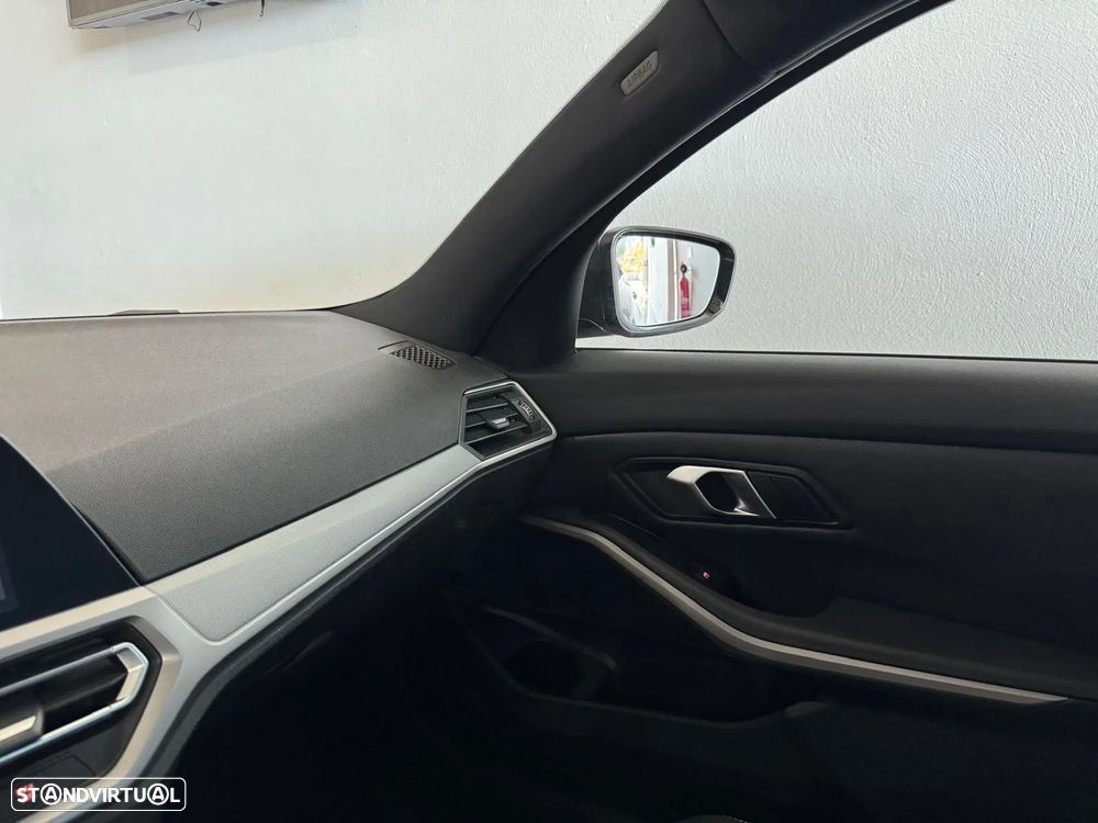 BMW 330 e Pack M Auto - 16