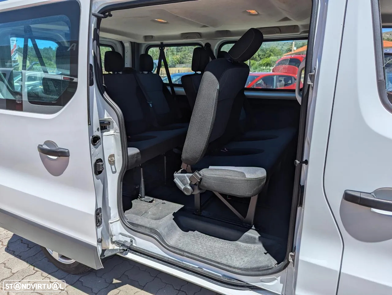 Opel Vivaro 1.6 CDTi L1H1 2.7T - 11