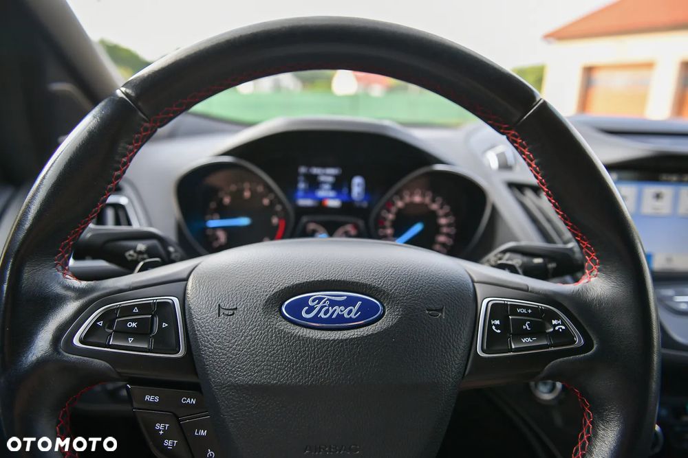 Ford Kuga 2.0 EcoBlue 4x4 ST-LINE - 31