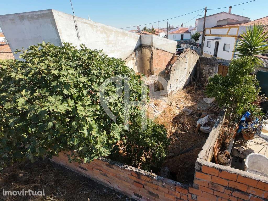 Moradia Devoluta P/Recuperar Terreno 95m2 - Grande imagem: 5/18