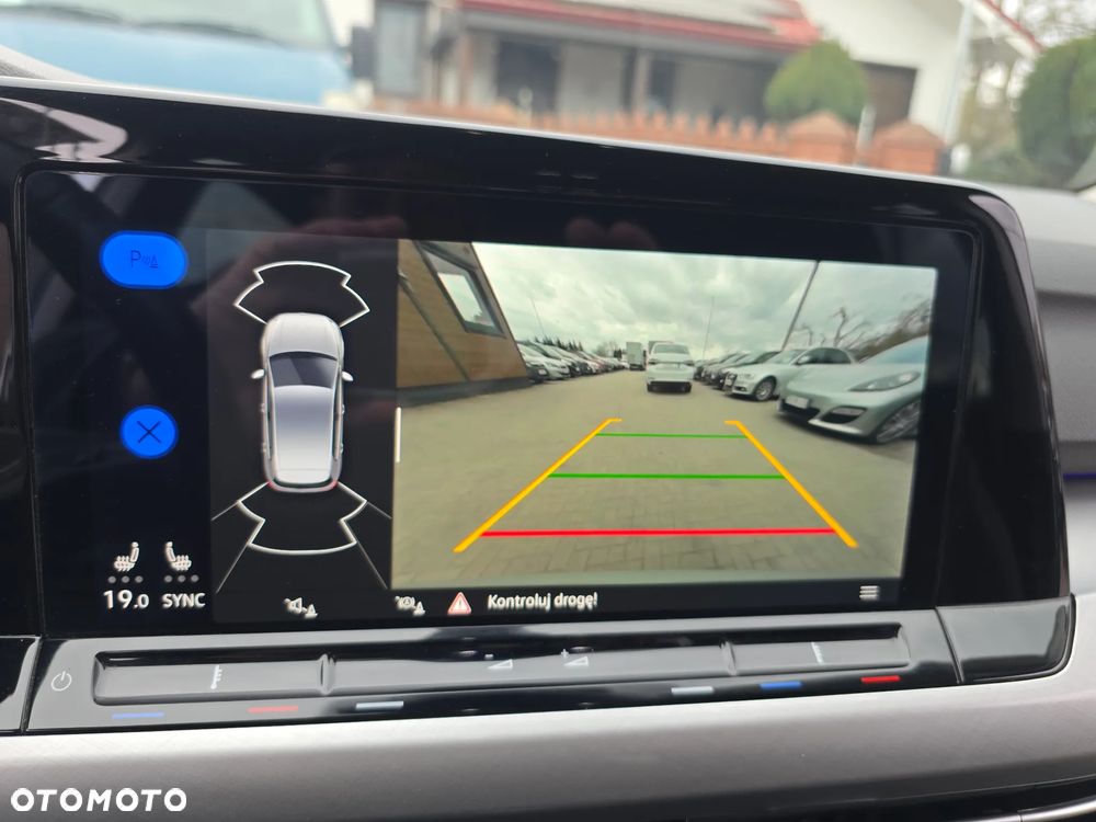 Volkswagen Golf - 31