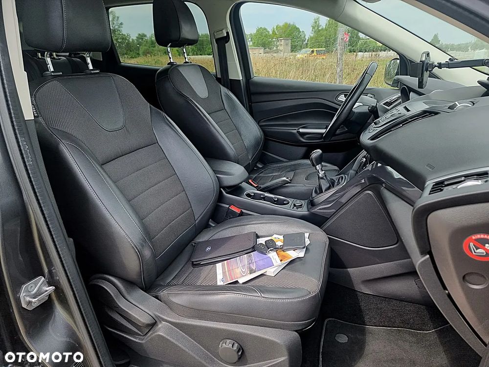 Ford Kuga - 6