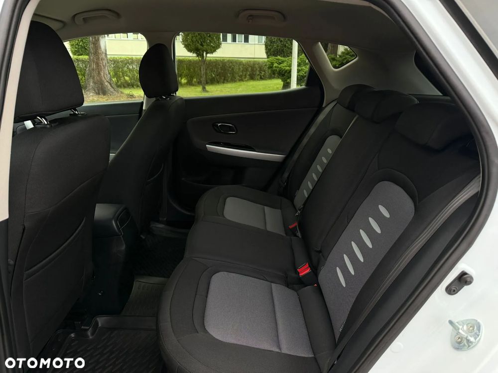 Kia Ceed 1.4 CVVT Fifa World Cup Edition - 8