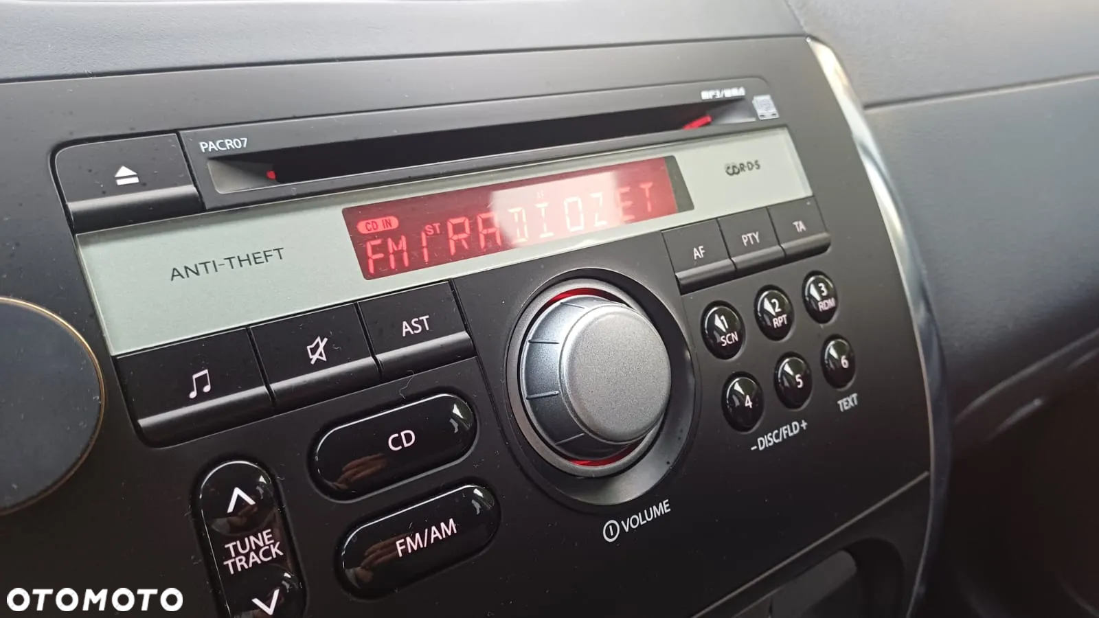 Suzuki SX4 1.6 Comfort Plus - 27