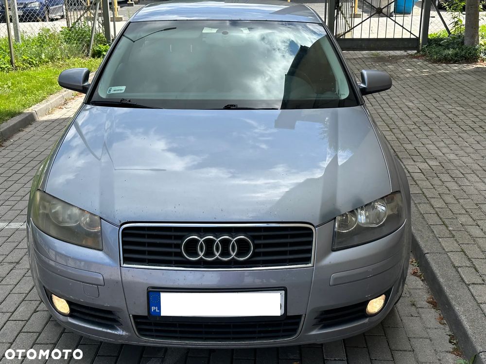 Audi A3 3-drzwiowe 2.0 FSI Attraction - 1