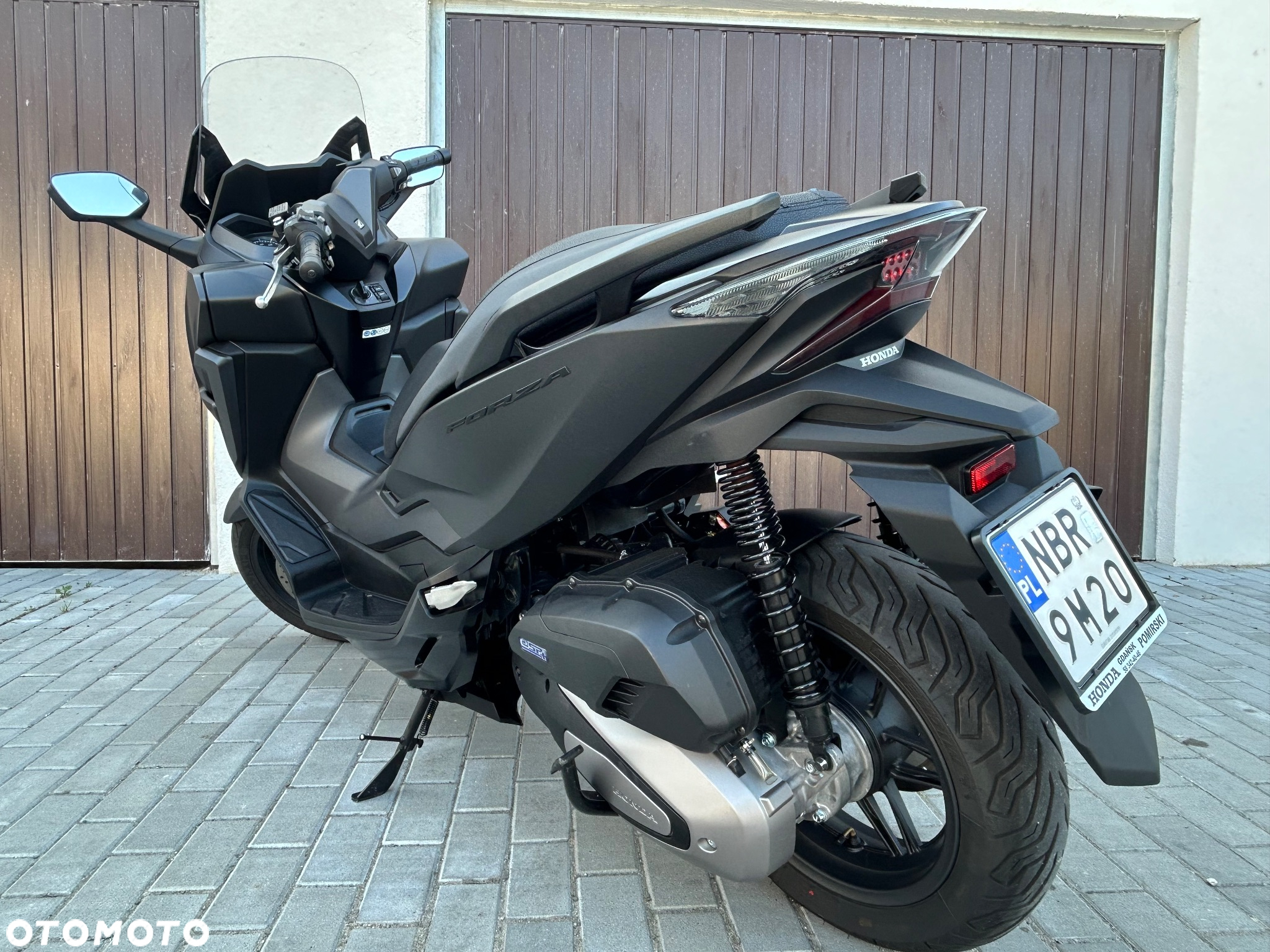 Honda NSS - 23