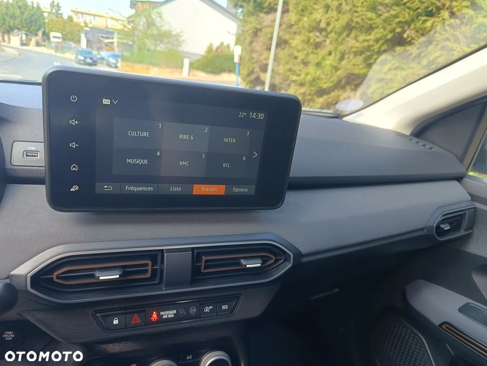 Dacia Sandero Stepway 1.0 TCe Laureate S&S - 12