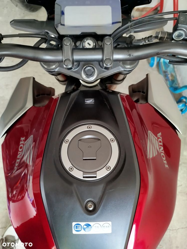 Honda CB - 3