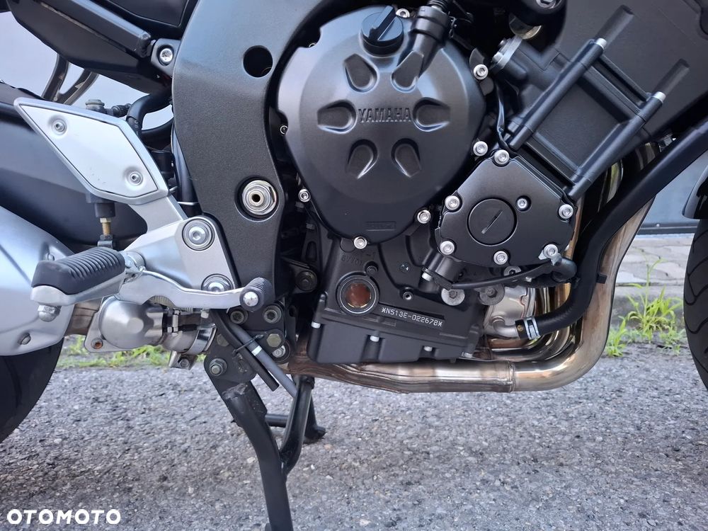 Yamaha FZ - 15