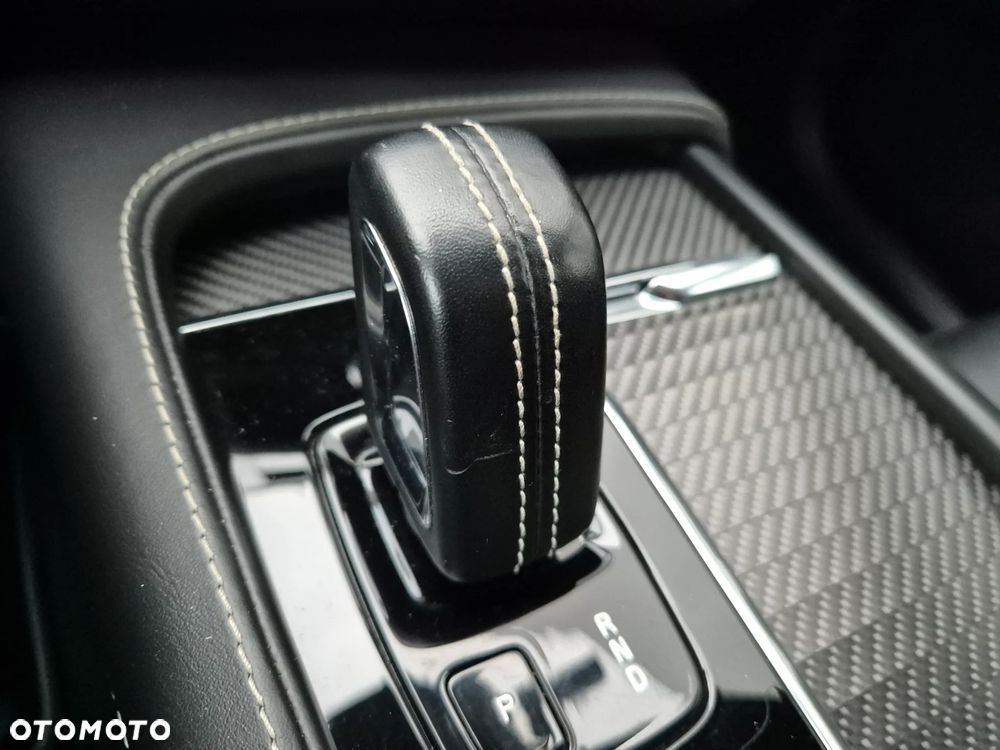 Volvo XC 90 B5 D AWD R-Design - 13