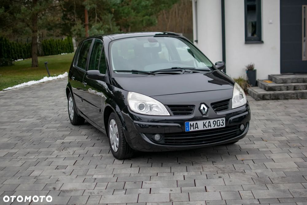 Renault Scenic - 1