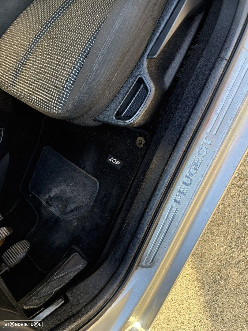 Peugeot 407 SW 2.0 HDi Navteq - 33