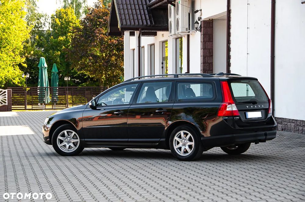 Volvo V70 2.4D Summum - 17