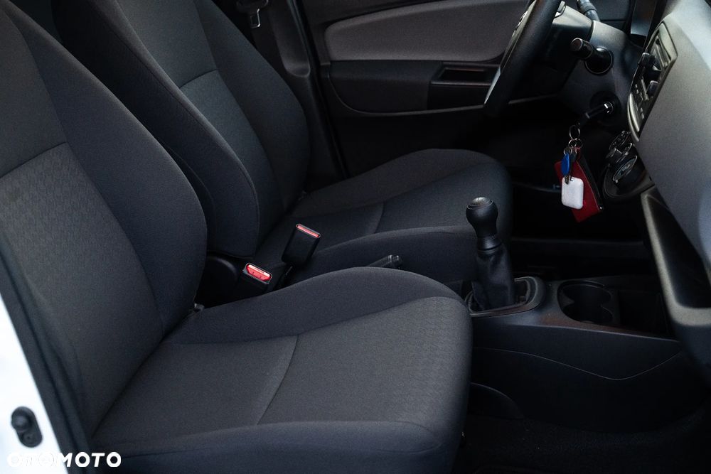 Toyota Yaris 1.0 Life - 30