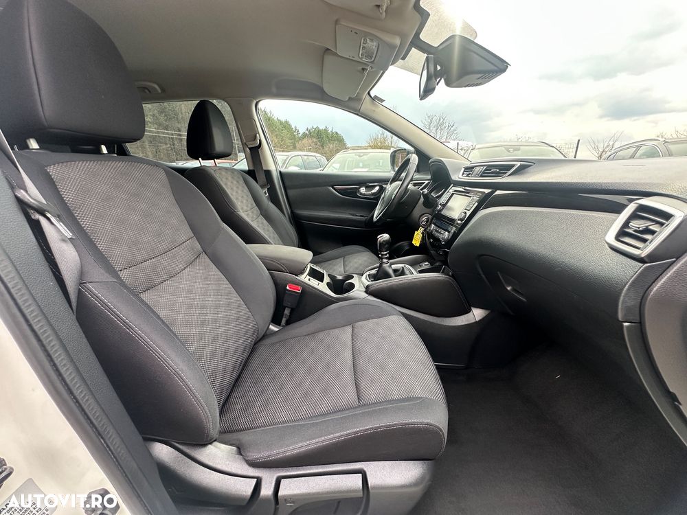 Nissan Qashqai 1.6 DIG-T N-Connecta - 7