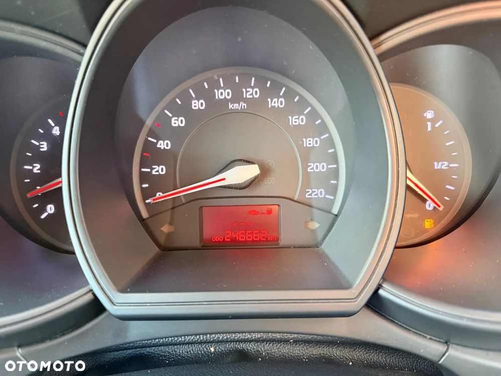 Kia Rio 1.1 CRDI Attract - 21
