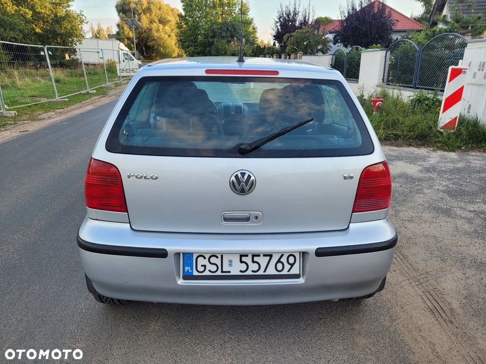 Volkswagen Polo 1.4 16V Comfortline - 20