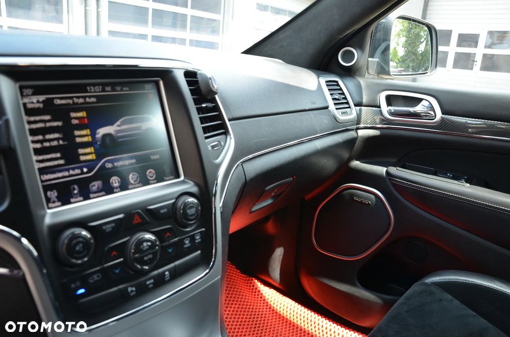Jeep Grand Cherokee 6.4 V8 SRT8 EU6 - 19
