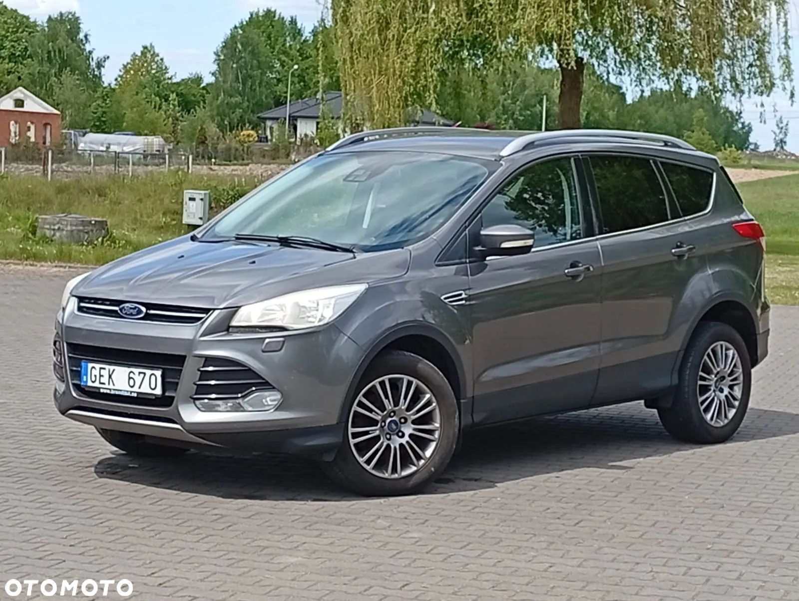 Ford Kuga - 1
