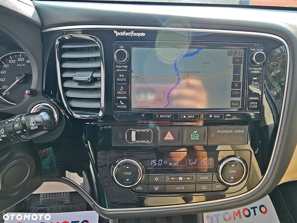 Mitsubishi Outlander 2.0 4WD CVT Diamant+ - 24