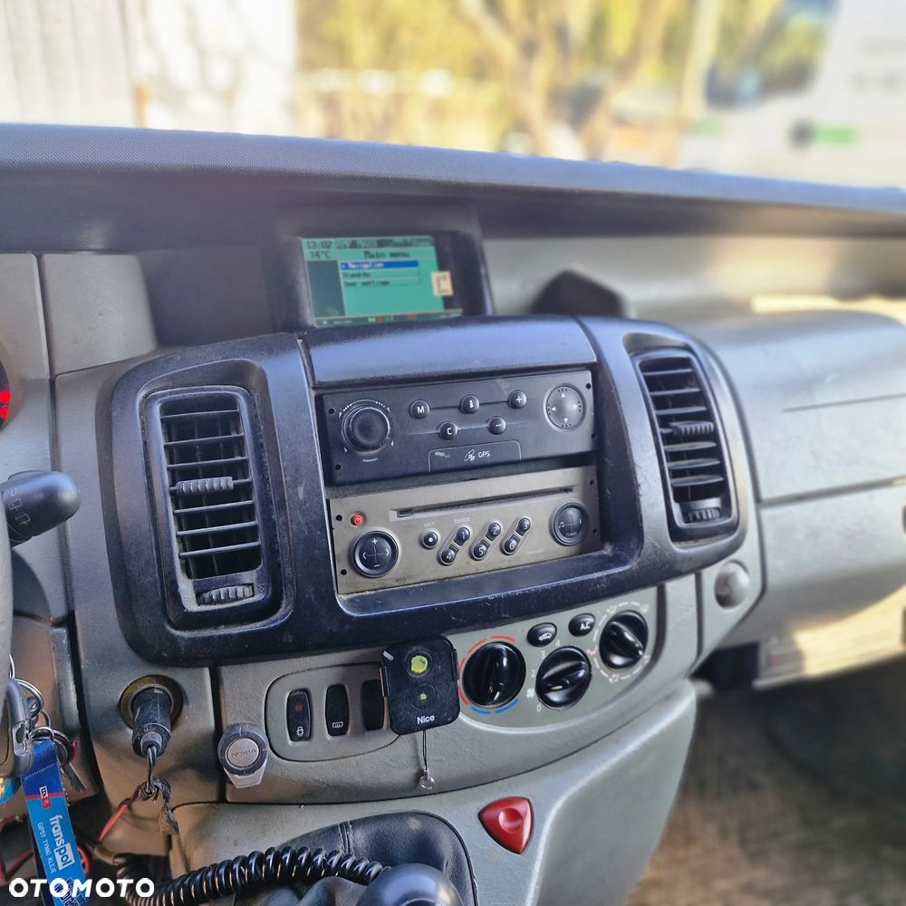 Renault Trafic - 4