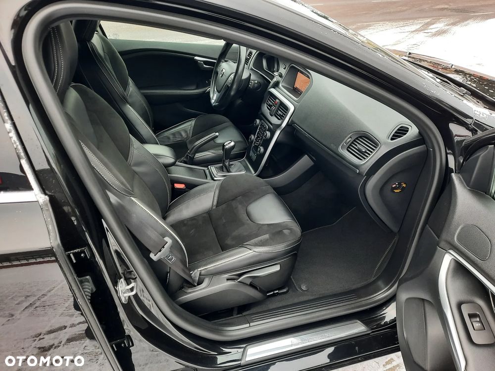 Volvo V40 D2 RDesign - 13