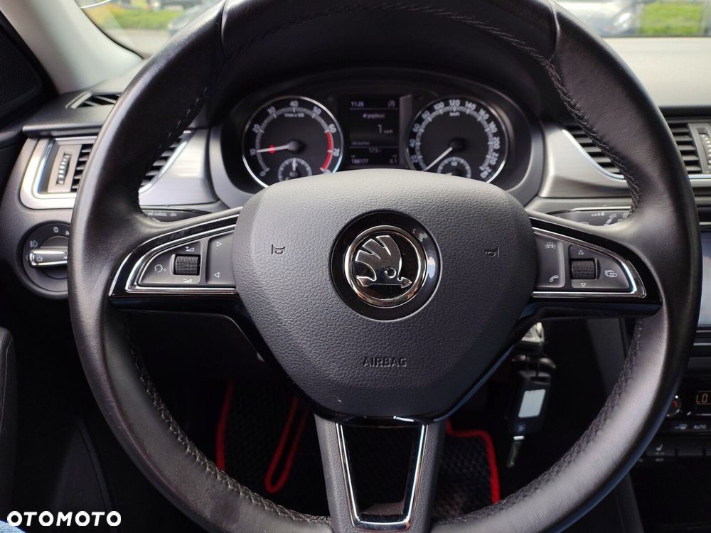 Skoda RAPID Spb 1.0 TSI Ambition - 19