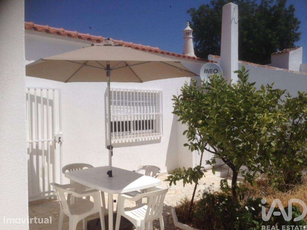 Casa / Villa em Santa Catarina da Fonte do Bispo de 79 m2 - Grande imagem: 4/35