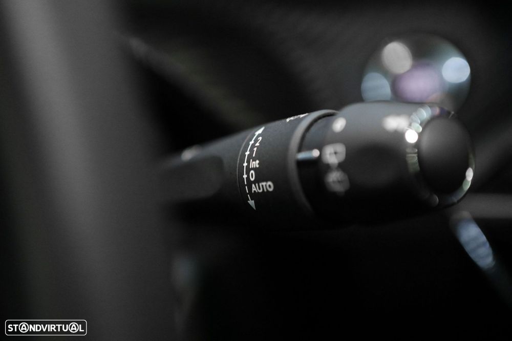 Peugeot 208 1.2 PureTech Allure - 25