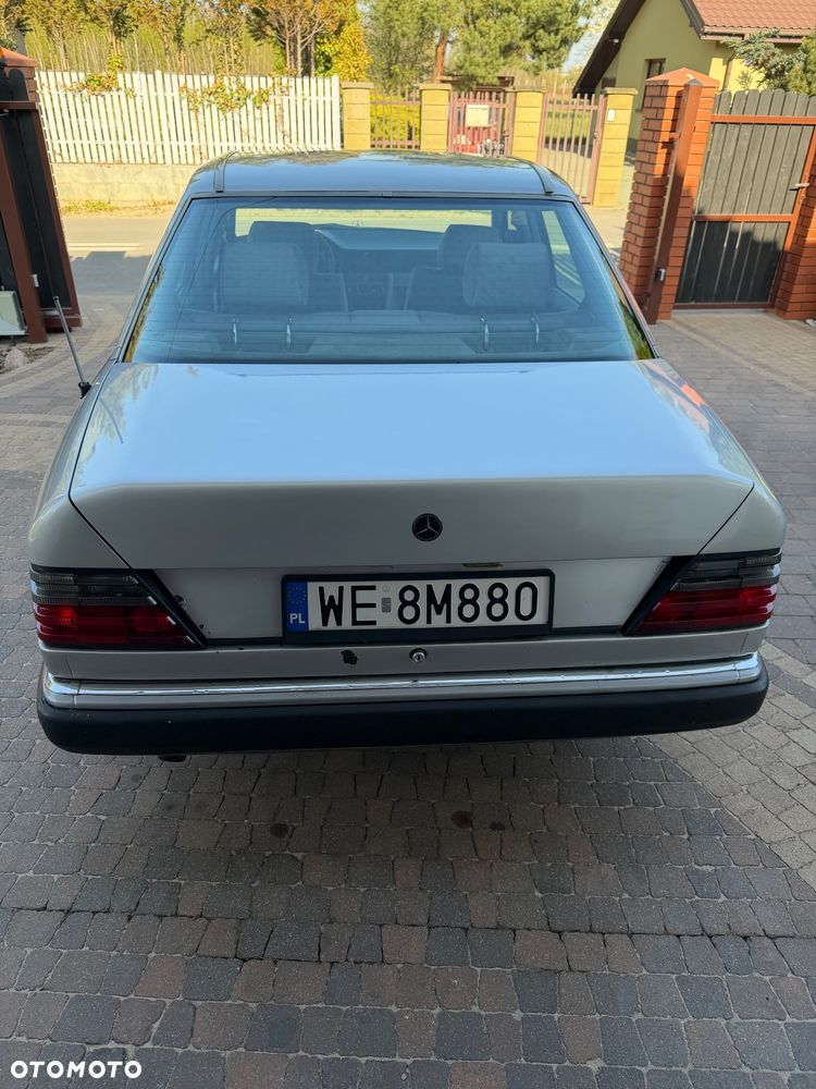 Mercedes-Benz W124 (1984-1993) - 6