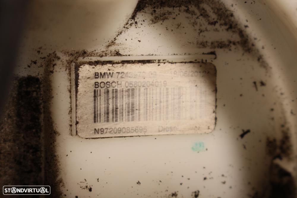 Boia / Bomba De Combustível Bmw 1 (F20)  16117243972 / 7243972 / 05802 - 5
