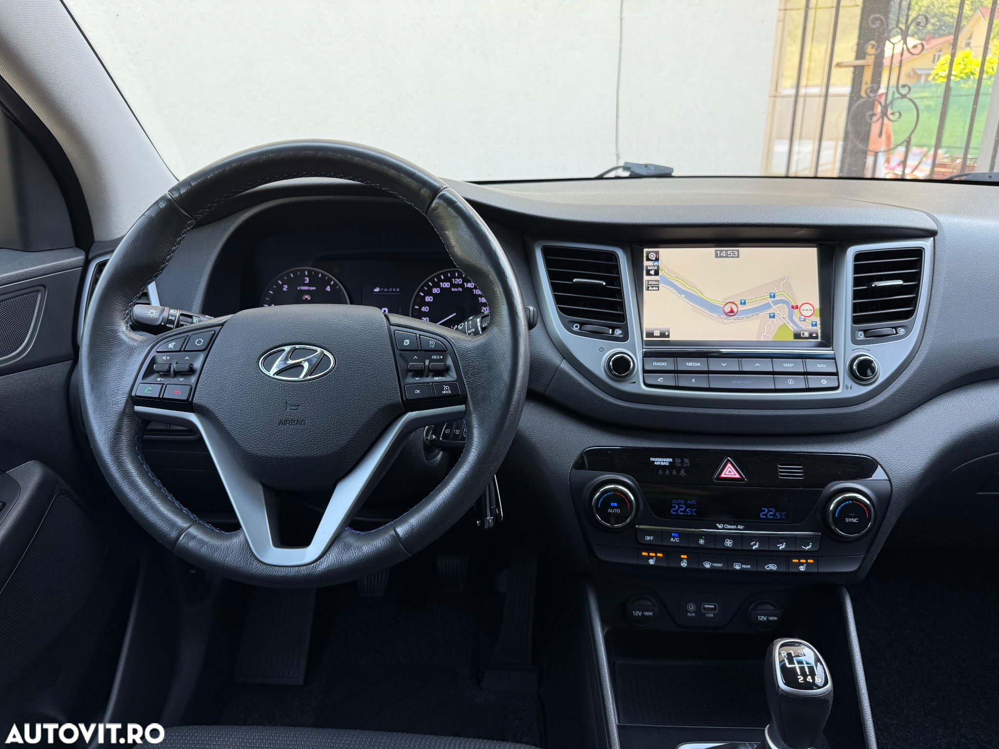 Hyundai Tucson blue 1.7 CRDi 2WD Style - 22