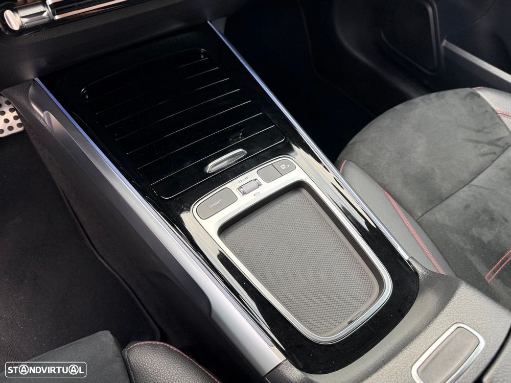 Mercedes-Benz GLB 180 d AMG Line - 20