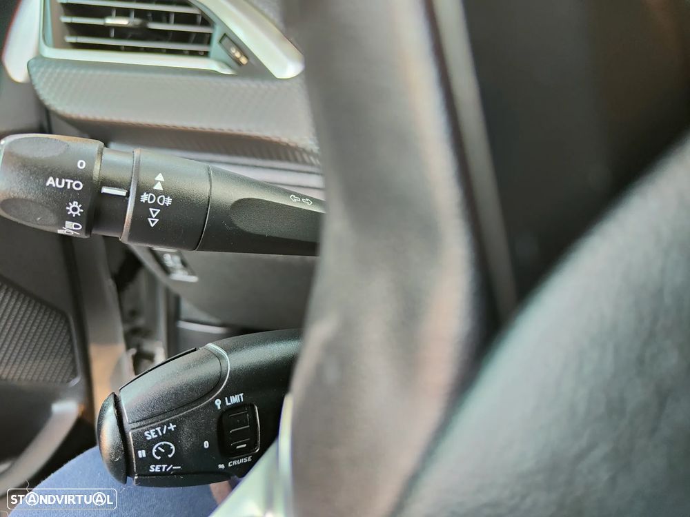 Peugeot 208 1.2 PureTech Active - 13