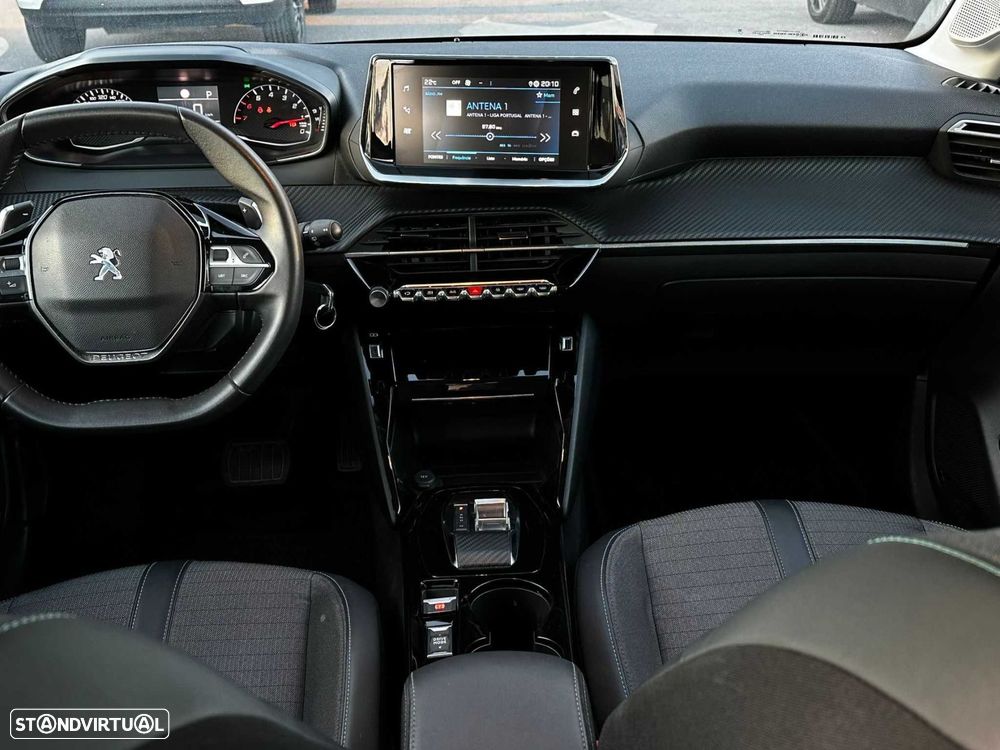 Peugeot 208 1.2 PureTech Allure EAT8 - 17