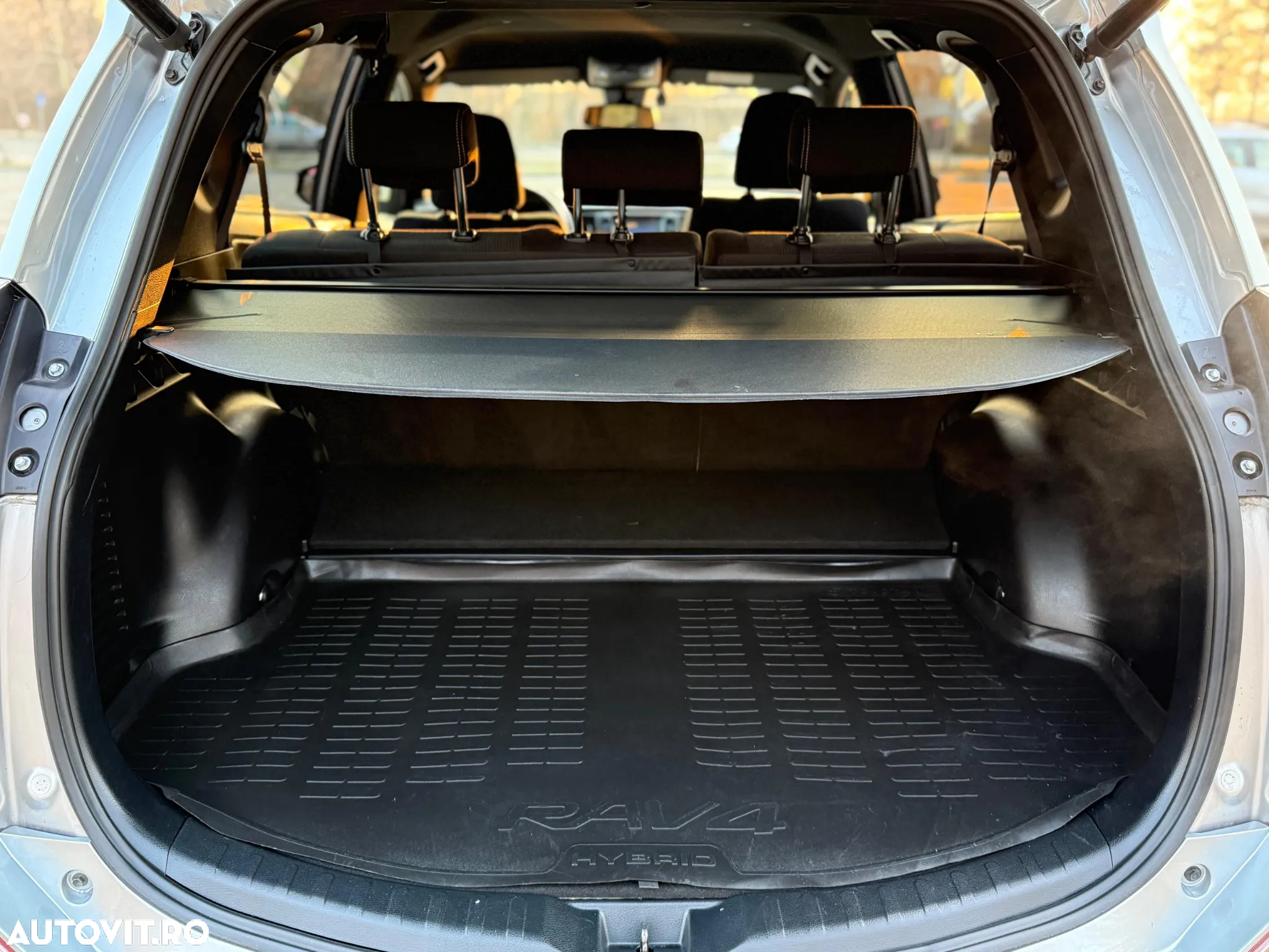 Toyota RAV4 2.5 4x2 Hybrid Edition S+ - 9