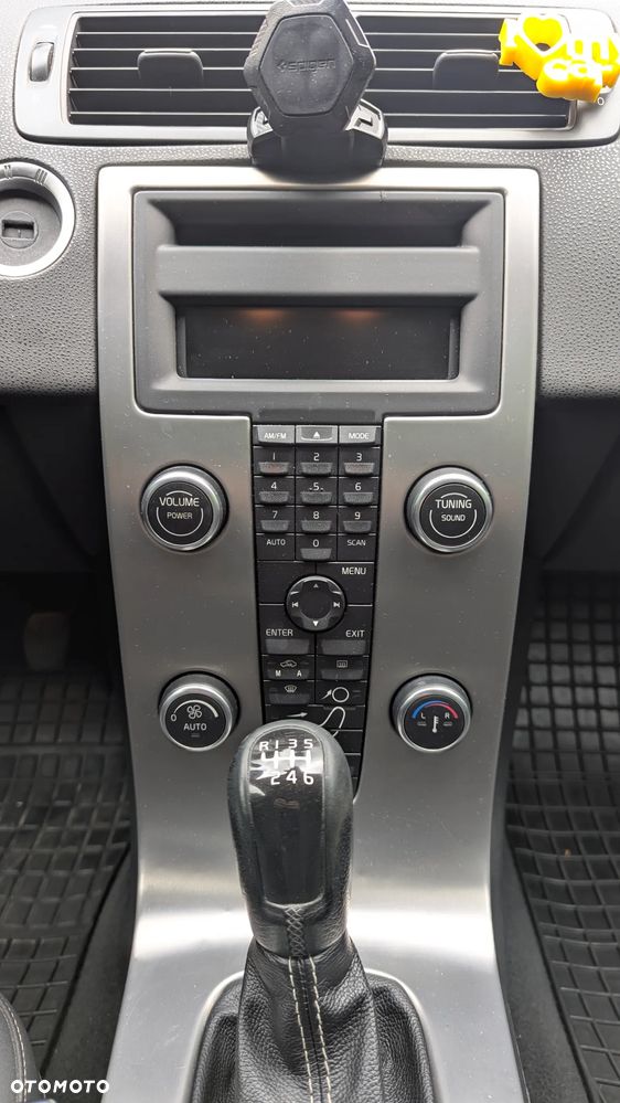 Volvo S40 2.0D - 21