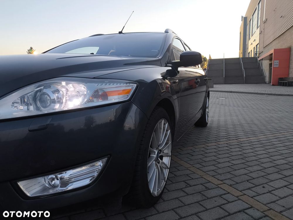 Ford Mondeo 2.0 Ghia Executive - 3
