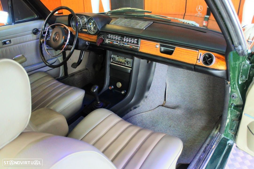 Mercedes-Benz 250 - 37
