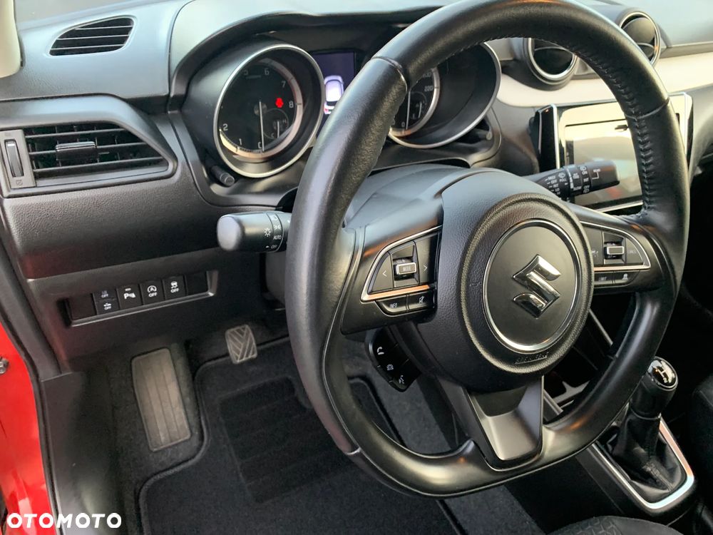 Suzuki Swift 1.2 SHVS Premium Plus - 23