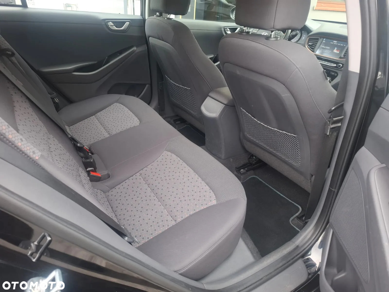 Hyundai IONIQ electric Premium - 7