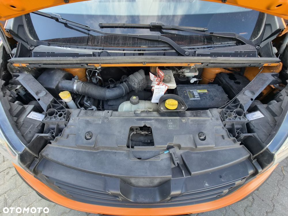 Renault Trafic - 20