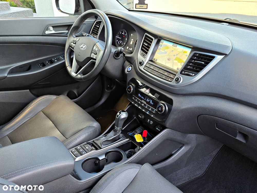 Hyundai Tucson blue 1.7 CRDi 2WD DCT Premium - 28