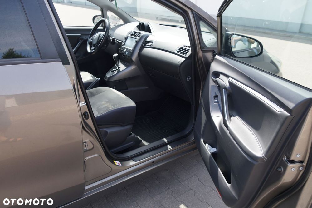 Toyota Verso 1.8 Prestige MS 7os EU6 - 13