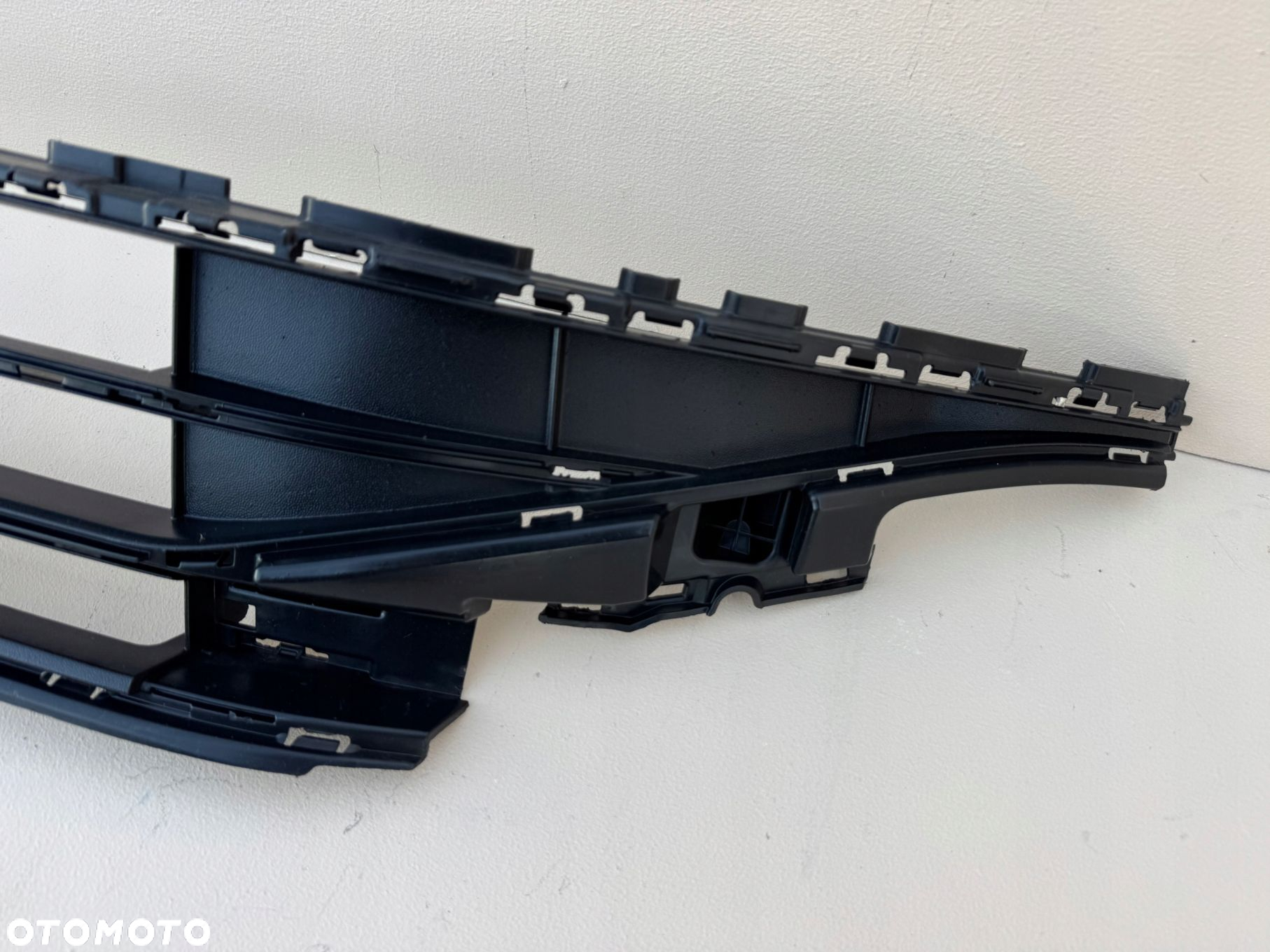 VW PASSAT B8 LIFT 18R- GRILL ATRAPA KRATKA ŚRODKOWA PRZÓD 3G0853677 - 7